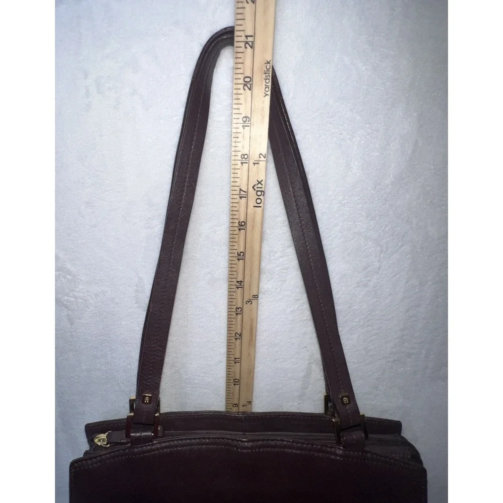 Aigner Shoulder Purse Burgundy Bag Handbag Classic Logo Charm Work‎